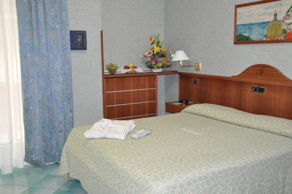 Albergo Fiorenza Salerno Habitación foto